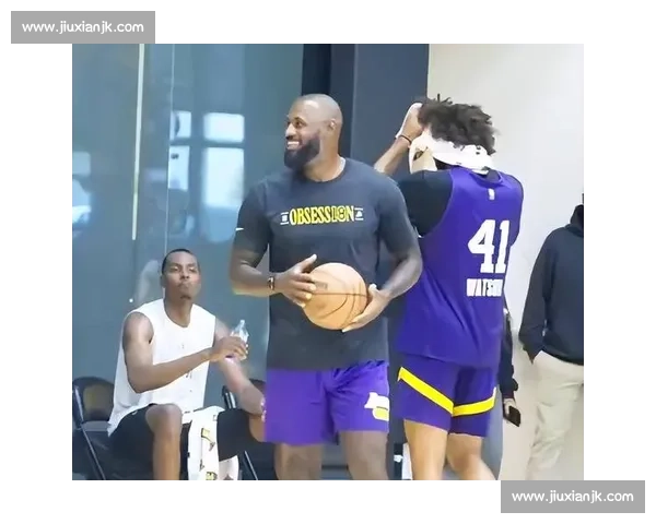 湖人更衣室焕新!詹皇衣柜 3 号球衣 真相藏温情